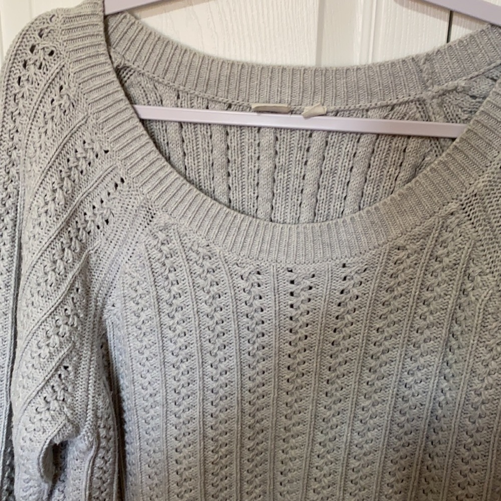 GAP - Picture 2 of 4